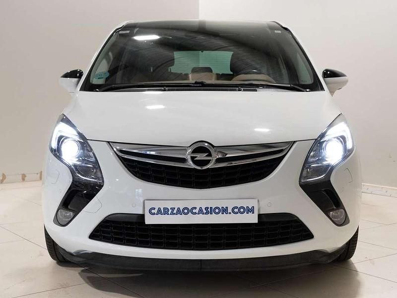 Usado Opel Zafira Tourer Excellence 140 CV (102 kW) 2016 Blanco Monovolumen