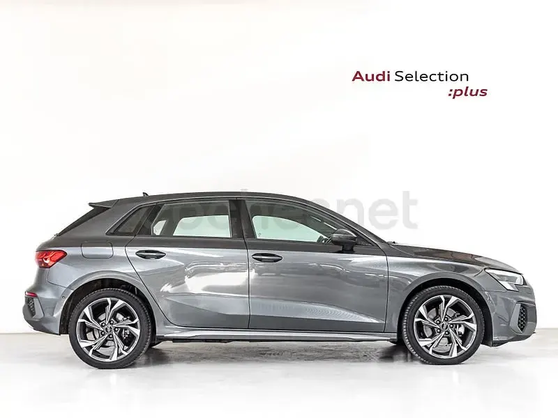 Usado Audi A3 Advanced 204 CV (150 kW) 2024 Gris / plata Berlina