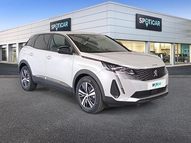 Usado Peugeot 3008 Allure 130 CV (95 kW) 2023 Blanco SUV
