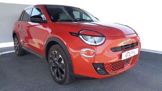 Usado Fiat 600E La Prima 114 kW (156 CV) 2024 Naranja