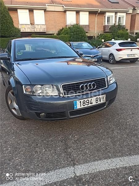 Gris / plata Usado 2001 Audi A4 Familiar | 4000 € (Precio justo) - Imagen 1/4