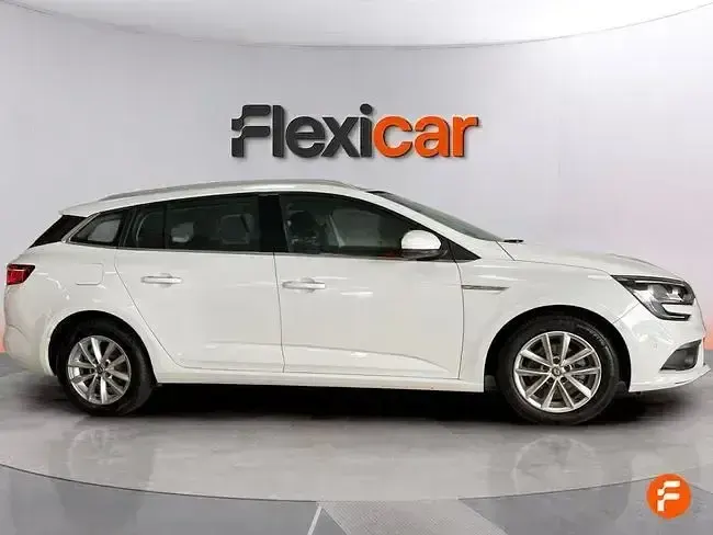 Usado Renault Mégane GrandTour Zen 130 CV (95 kW) 2017 Blanco Familiar