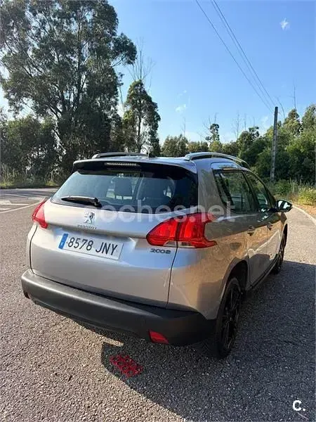 Usado Peugeot 2008 Access 82 CV (60 kW) 2016 Gris / plata SUV