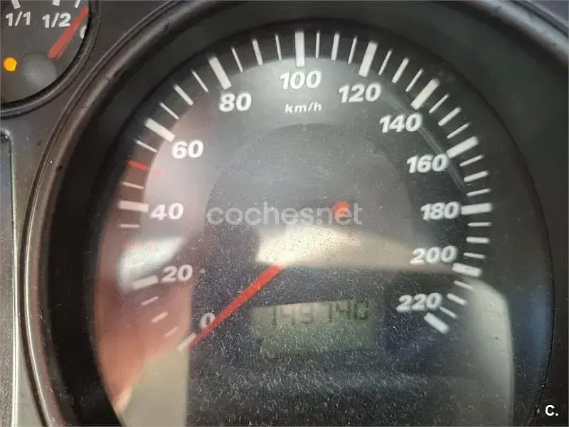 Usado Seat Ibiza Stylance 75 CV (55 kW) 2003 Rojo Utilitario