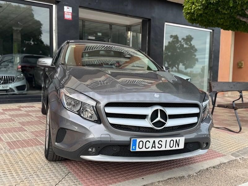 Usado Mercedes GLA200 Urban 136 CV (100 kW) 2015 Gris / plata SUV