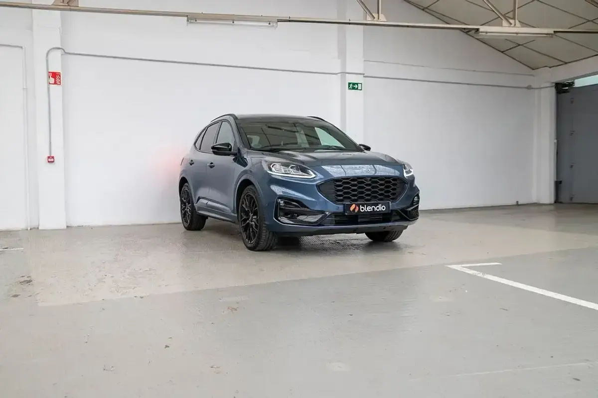 Usado Ford Kuga ST-Line X 150 CV (110 kW) 2023 Azul SUV