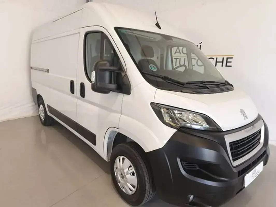Usado Peugeot Boxer 120 CV (88 kW) 2022 Blanco Van