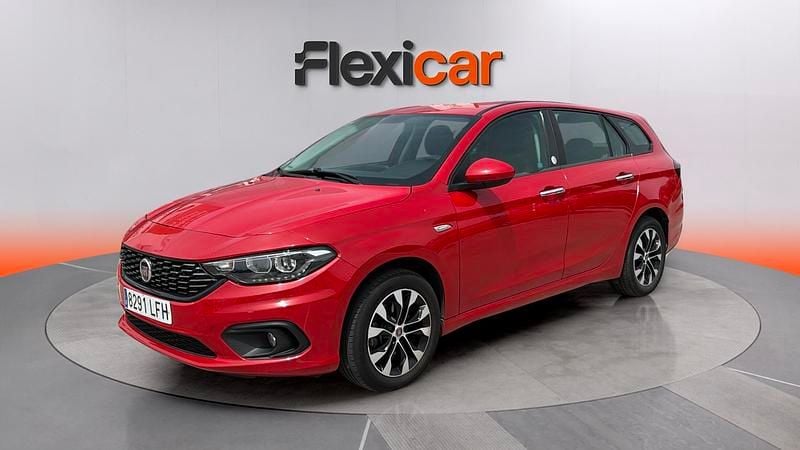 Usado Fiat Tipo Lounge 95 HP (69 kW) 2020 Vermelho Carrinha