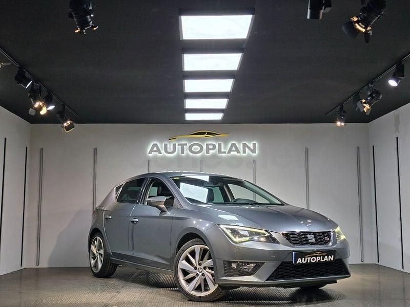 Usado Seat Leon FR 150 CV (110 kW) 2015 Beige Berlina