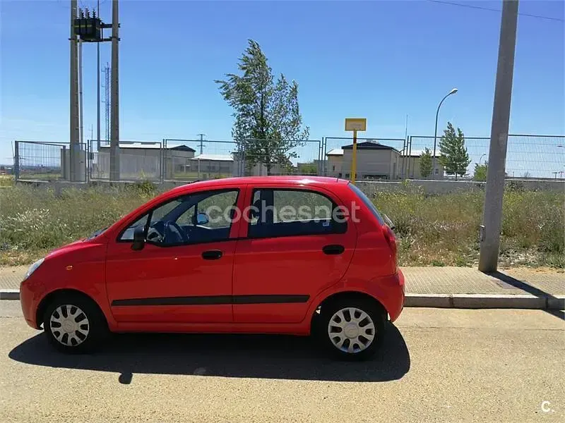 Usado Chevrolet Matiz SE 65 CV (47 kW) 2006 Rojo Utilitario