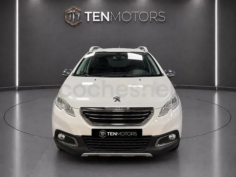 Usado Peugeot 2008 Active 110 CV (80 kW) 2016 Blanco SUV