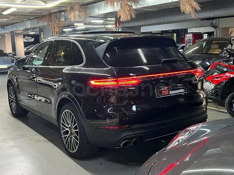 Usado Porsche Cayenne S 440 CV (323 kW) 2018 Negro SUV