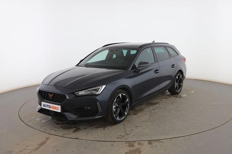 Usado Cupra Leon 150 CV (110 kW) 2023 Gris Familiar
