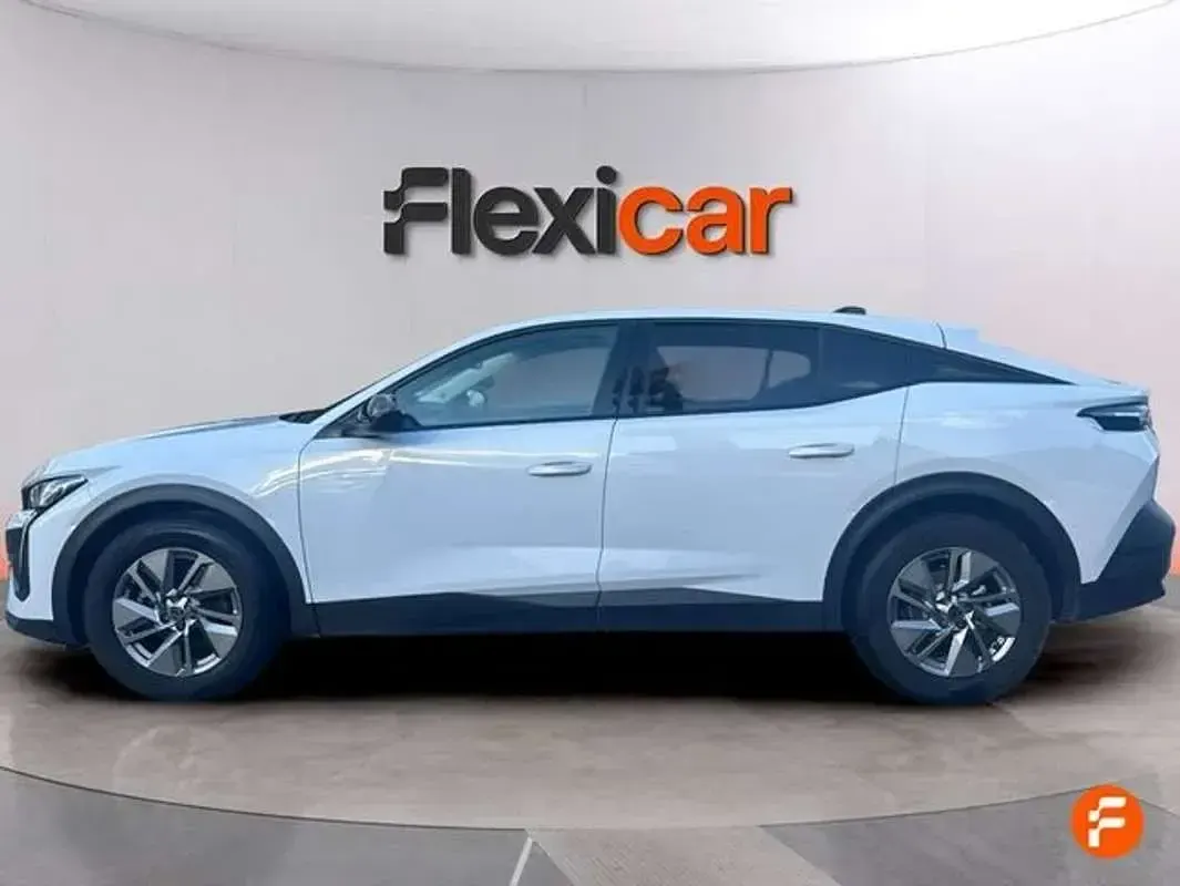 Usado Peugeot 408 Allure 145 CV (106 kW) 2025 Blanco SUV