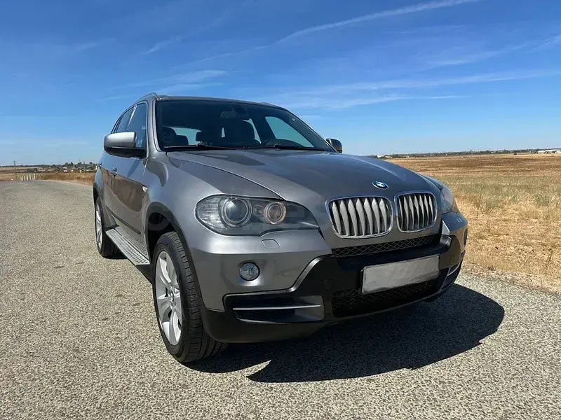 Usado BMW X5 Comfort Edition 286 CV (210 kW) 2010 Gris / plata SUV