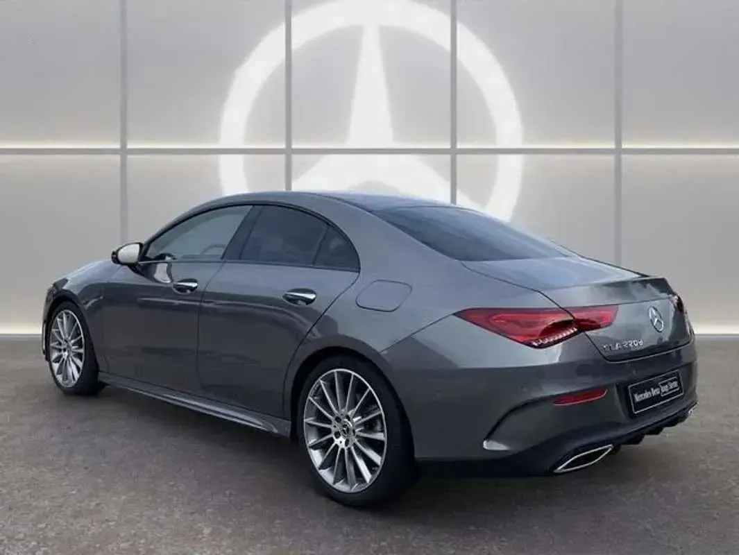 Usado Mercedes CLA220 AMG 190 CV (139 kW) 2023 Gris Berlina