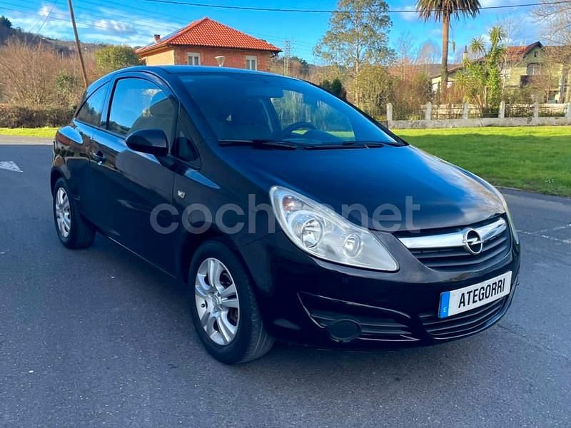Negro Usado 2009 Opel Corsa Essentia Berlina | 4999 € (Precio justo) - Imagen 1/4