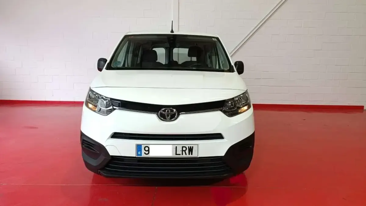 Usado Toyota Proace City City 102 CV (75 kW) 2021 Blanco Monovolumen