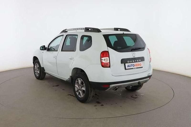 Usado Dacia Duster Lauréate 126 CV (92 kW) 2015 Blanco SUV