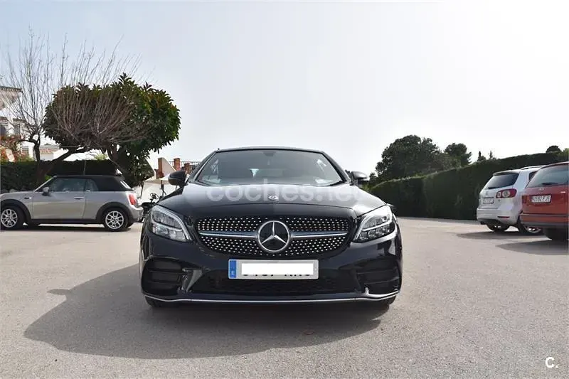 Usado Mercedes C220 194 CV (142 kW) 2018 Negro Descapotable