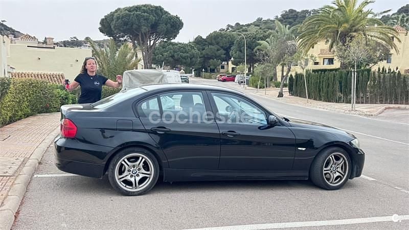Usado BMW 318 129 CV (94 kW) 2008 Negro Berlina