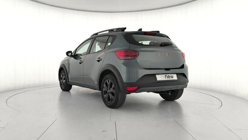 Usado Dacia Sandero Extreme 101 CV (74 kW) 2024 Verde Berlina