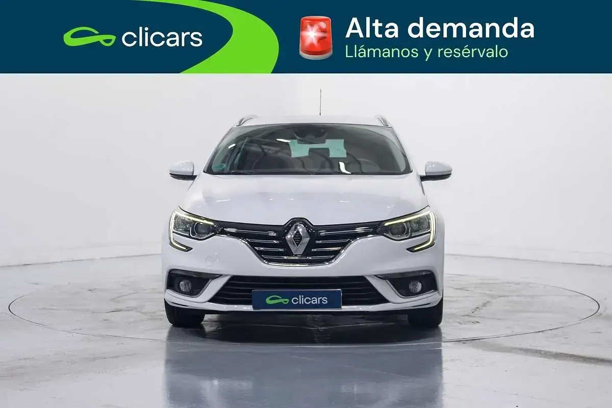 Usado Renault Mégane GrandTour Zen 132 CV (97 kW) 2017 Blanco Familiar