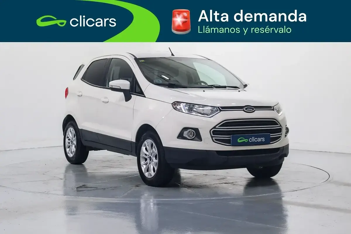 Usado Ford Ecosport Trend 112 CV (82 kW) 2015 Blanco SUV