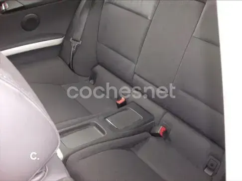 Usado BMW 320 Comfort Edition 170 CV (125 kW) 2010 Gris / plata Coupe