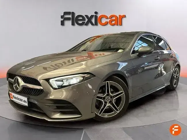 Usado Mercedes A180 136 CV (100 kW) 2020 Gris