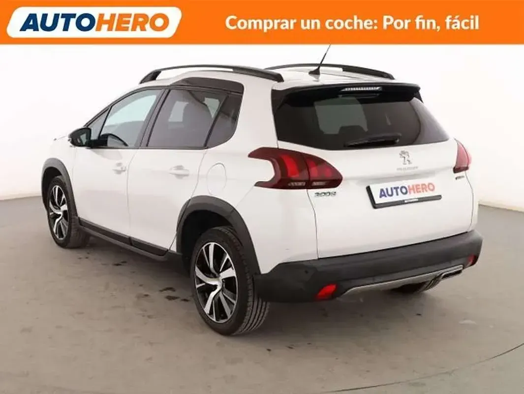 Usado Peugeot 2008 GT-line 120 CV (88 kW) 2017 Blanco SUV