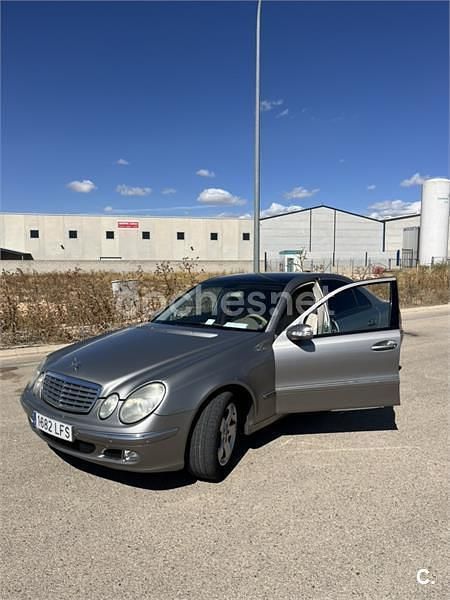 Gris / plata Usado 2005 Mercedes E220 Elegance Berlina | 4200 € (Super precio) - Imagen 1/4