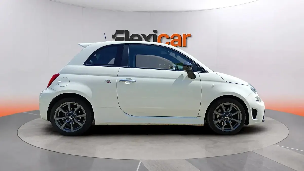 Usado Abarth 595 165 CV (121 kW) 2023 Blanco Berlina