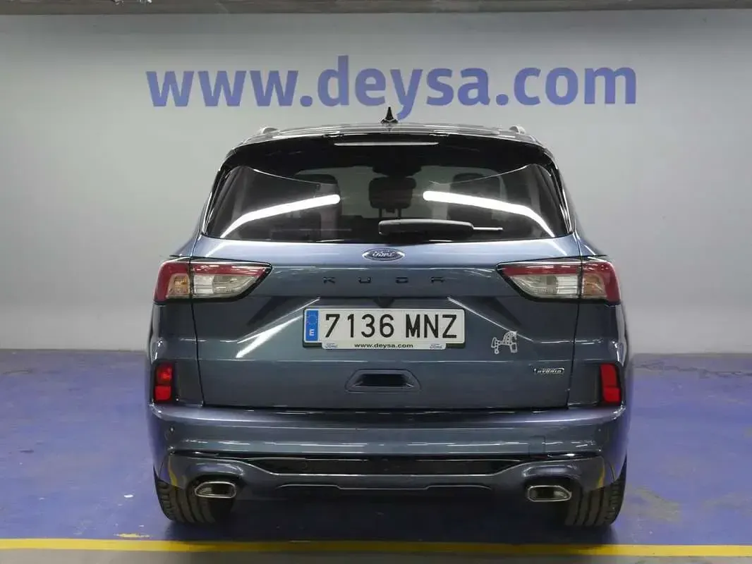 Usado Ford Kuga ST-Line X 224 CV (164 kW) 2024 Azul SUV
