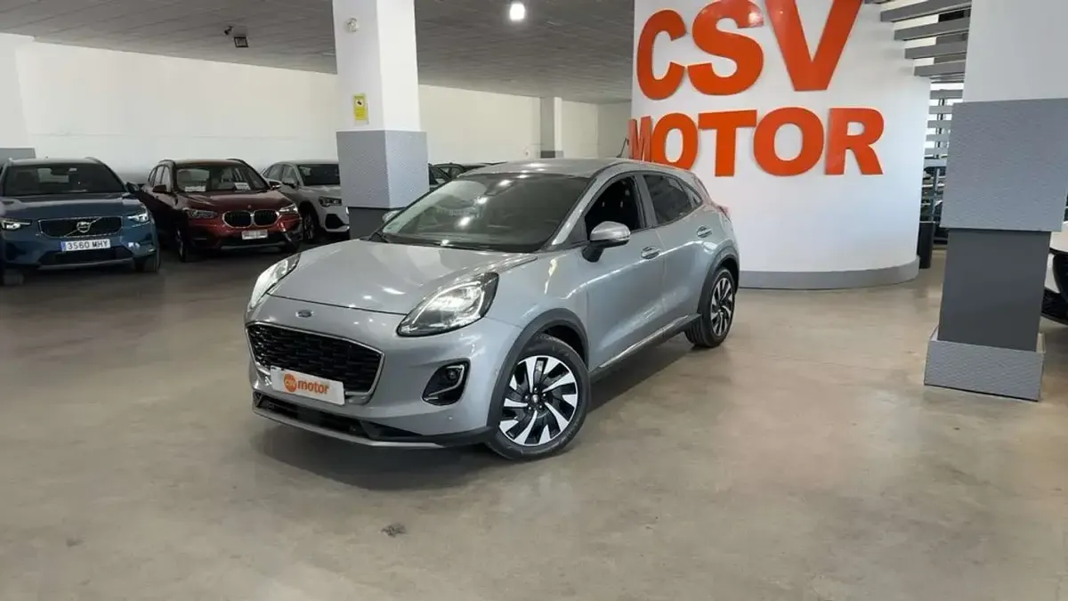Usado Ford Puma Titanium 125 CV (91 kW) 2024 Gris / plata SUV