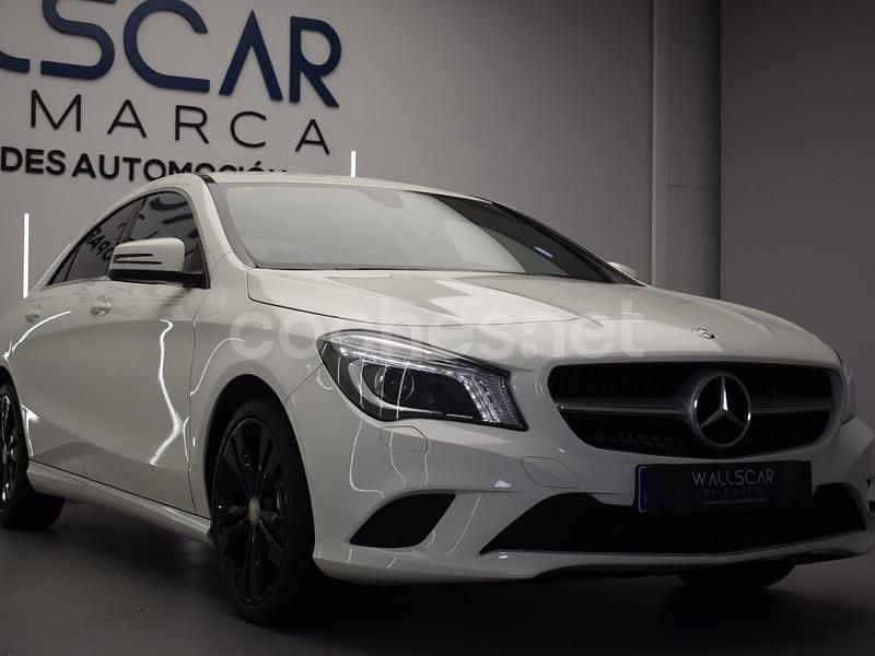 Blanco Usado 2015 Mercedes CLA200 Urban Berlina | 20.899 € (Precio justo) - Imagen 1/4