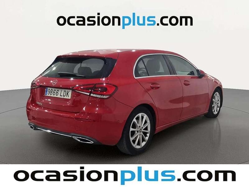 Usado Mercedes A200 150 CV (110 kW) 2019 Rojo Utilitario
