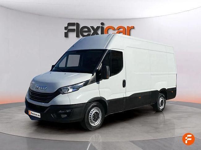 Usado Iveco Daily 156 CV (114 kW) 2022 Blanco Berlina