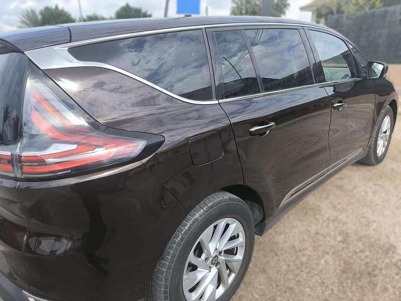 Usado Renault Espace Zen 160 CV (117 kW) 2017 Marrón Monovolumen