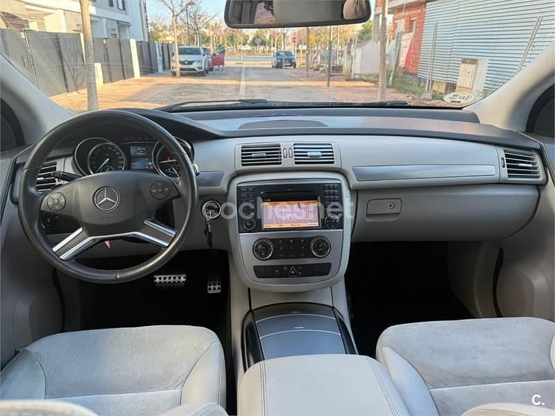 Usado Mercedes R350 265 CV (194 kW) 2011 Negro Monovolumen
