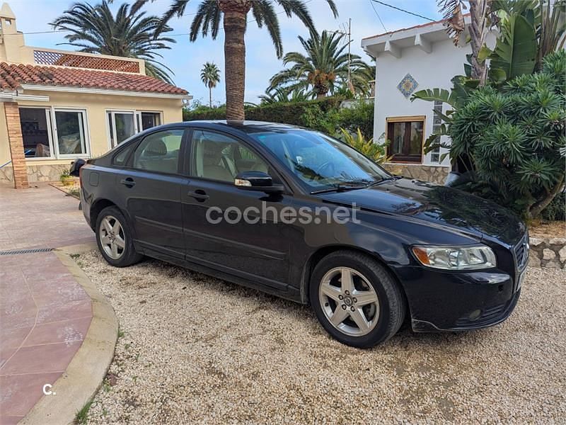 Usado Volvo S40 Summum 136 CV (100 kW) 2007 Negro Berlina