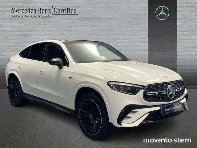 Usado Mercedes GLC300e 333 CV (244 kW) 2025 Blanco Coupe