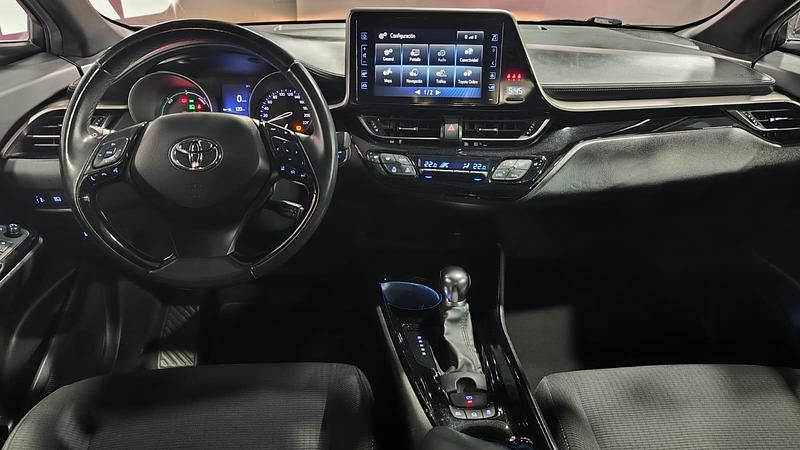 Usado Toyota C-HR Advance 122 CV (89 kW) 2019 Gris SUV