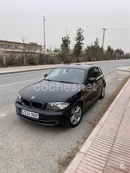 Negro Usado 2011 BMW 116 Utilitario | 6500 € (Buen precio) - Imagen 1/4