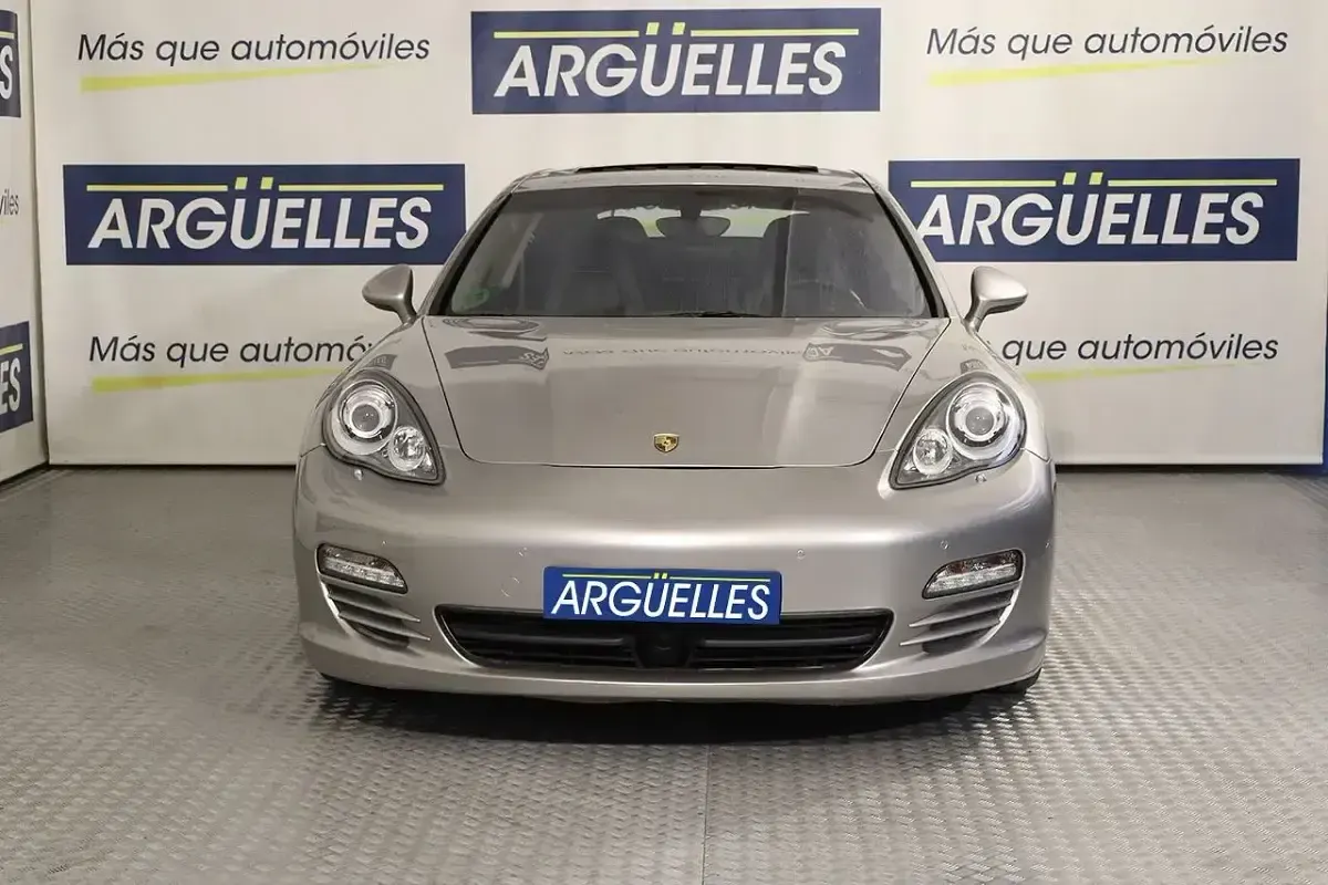 Usado Porsche Panamera 300 CV (220 kW) 2010 Gris / plata Utilitario