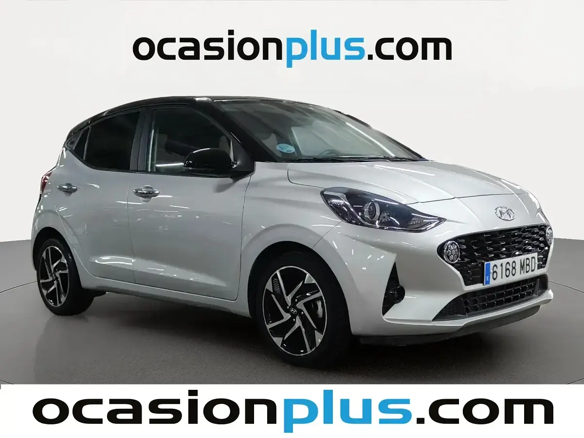 Usado Hyundai i10 84 CV (61 kW) 2022 Gris Utilitario