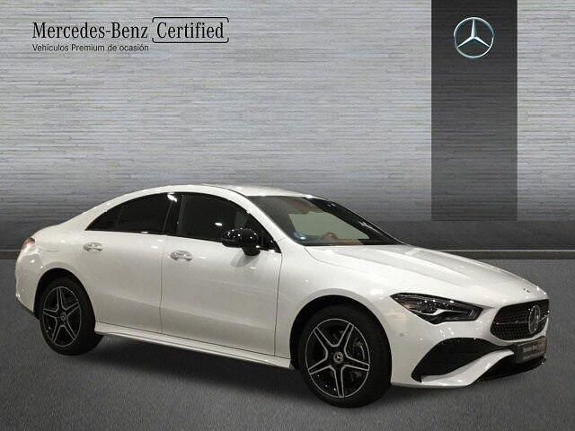 Usado Mercedes CLA250e AMG line 218 CV (160 kW) 2024 Blanco Berlina