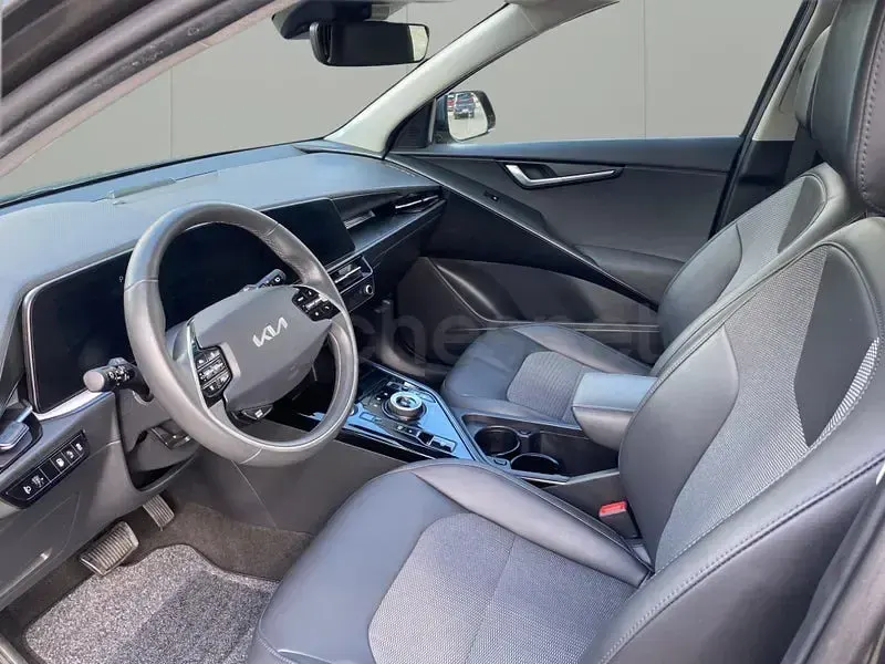 Usado Kia Niro 183 CV (134 kW) 2023 Negro SUV