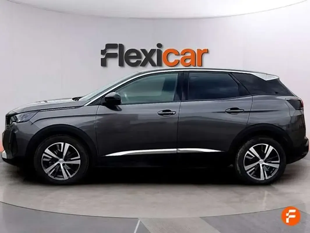 Usado Peugeot 3008 Allure 131 CV (96 kW) 2023 Amarillo SUV