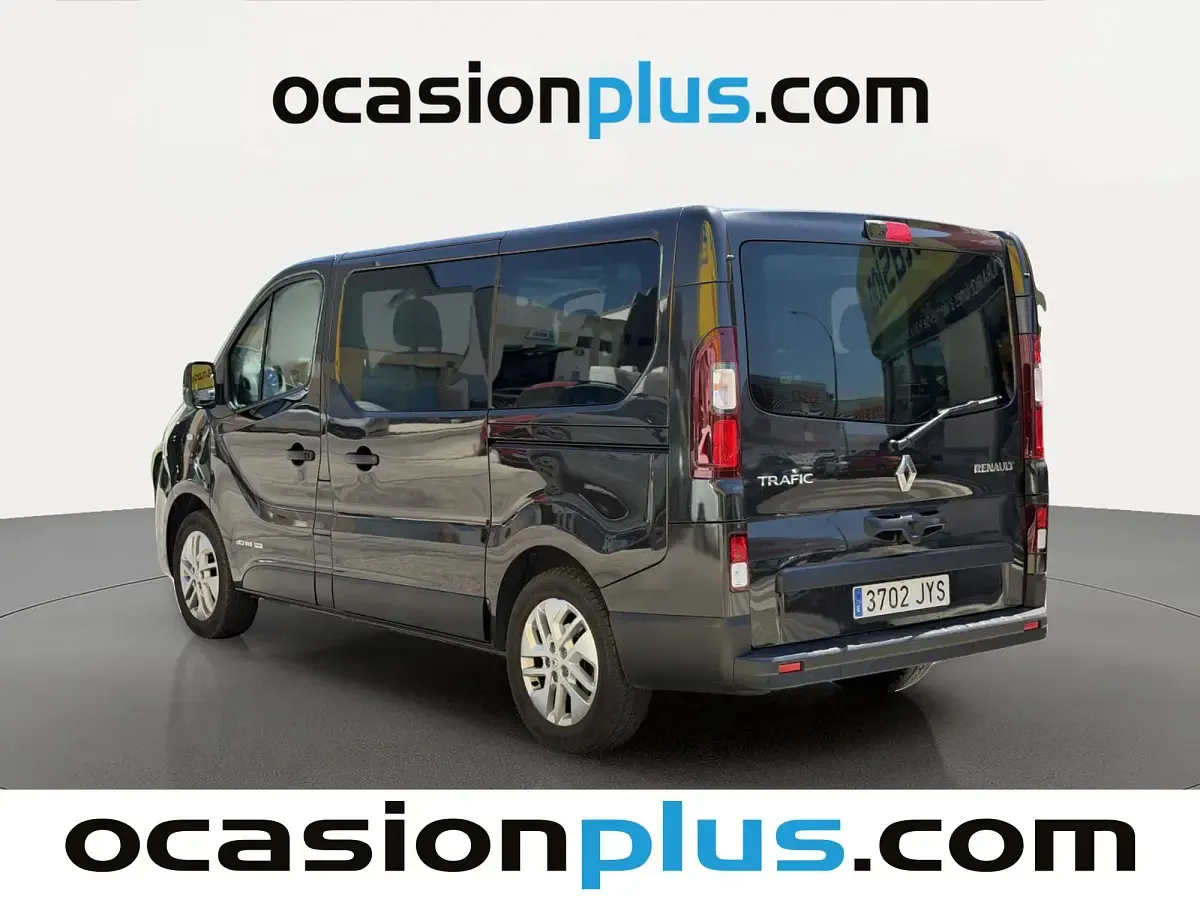 Usado Renault Trafic 145 CV (106 kW) 2017 Negro Monovolumen